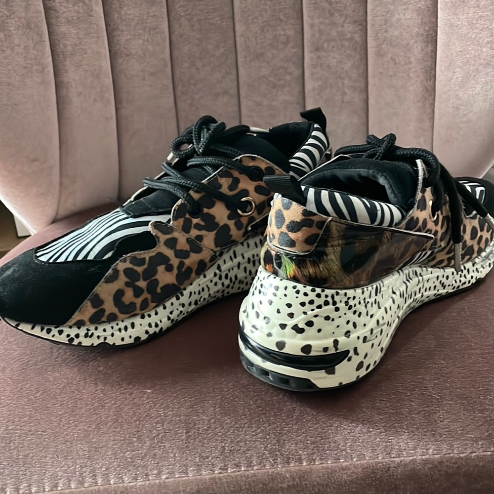 Steve Madden sneakers